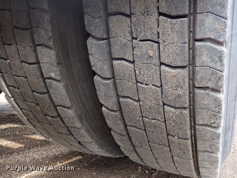 image for item DJ0007 2002 Kenworth W900  semi truck