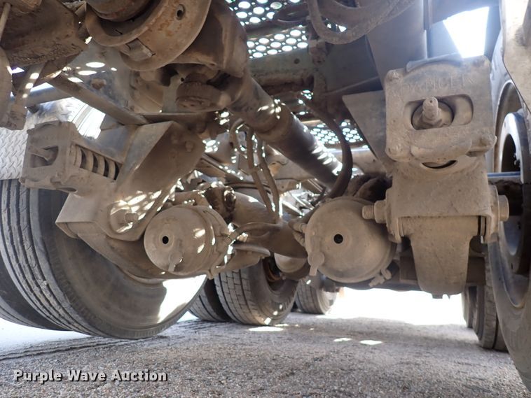 image for item DJ0007 2002 Kenworth W900  semi truck