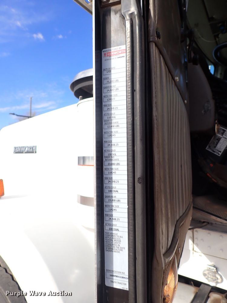 image for item DJ0007 2002 Kenworth W900  semi truck