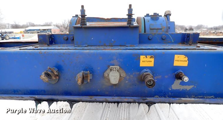 image for item DJ0053 2004 Ledwell LW48X102NT2-10  drop deck equipment trailer