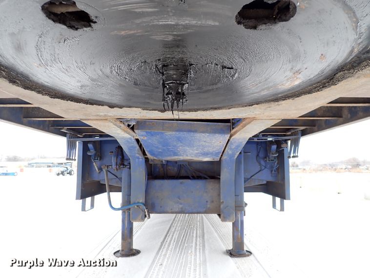 image for item DJ0053 2004 Ledwell LW48X102NT2-10  drop deck equipment trailer