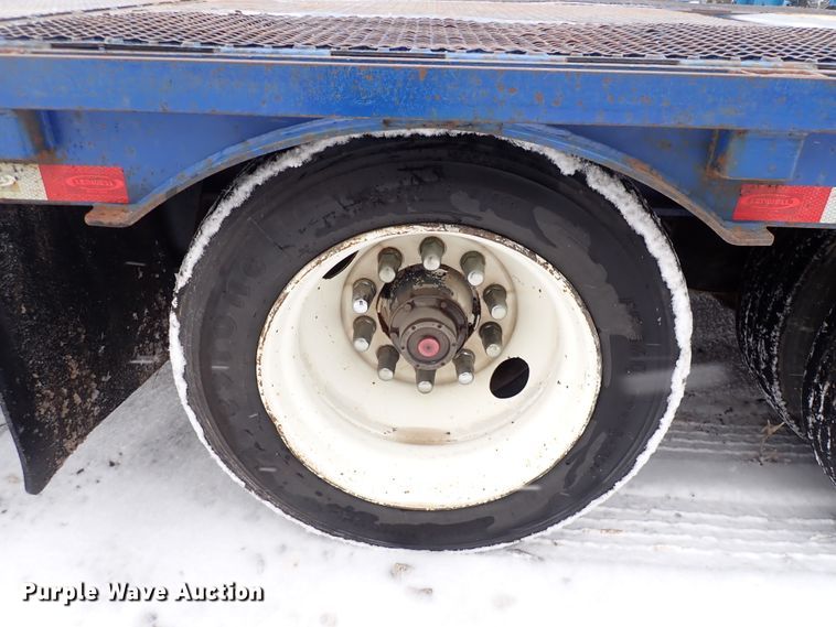 image for item DJ0053 2004 Ledwell LW48X102NT2-10  drop deck equipment trailer