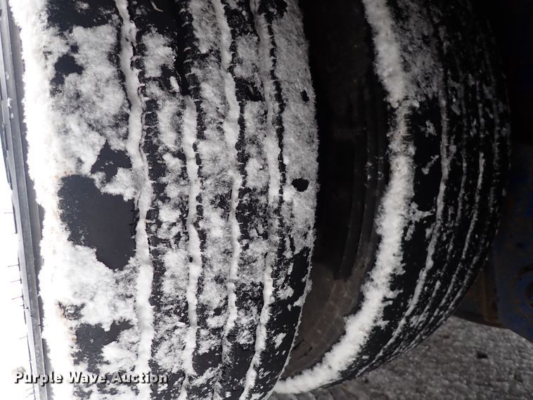 image for item DJ0053 2004 Ledwell LW48X102NT2-10  drop deck equipment trailer