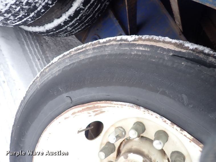 image for item DJ0053 2004 Ledwell LW48X102NT2-10  drop deck equipment trailer