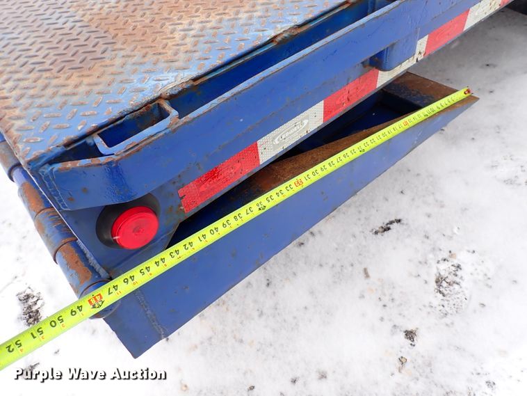 image for item DJ0053 2004 Ledwell LW48X102NT2-10  drop deck equipment trailer
