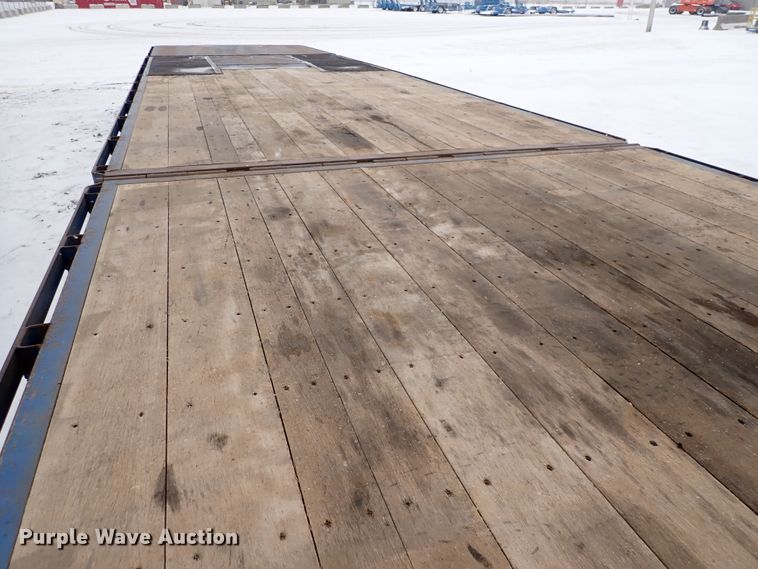 image for item DJ0053 2004 Ledwell LW48X102NT2-10  drop deck equipment trailer