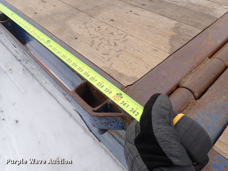 image for item DJ0053 2004 Ledwell LW48X102NT2-10  drop deck equipment trailer