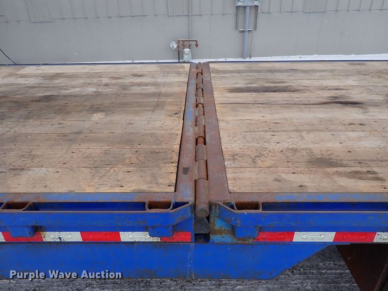 image for item DJ0053 2004 Ledwell LW48X102NT2-10  drop deck equipment trailer