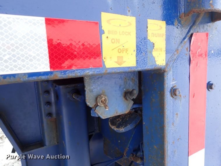 image for item DJ0053 2004 Ledwell LW48X102NT2-10  drop deck equipment trailer