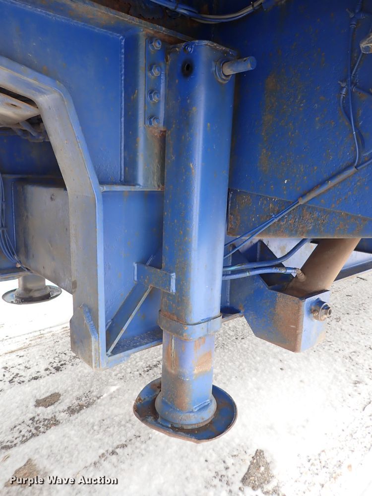 image for item DJ0053 2004 Ledwell LW48X102NT2-10  drop deck equipment trailer