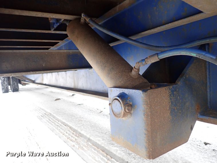 image for item DJ0053 2004 Ledwell LW48X102NT2-10  drop deck equipment trailer