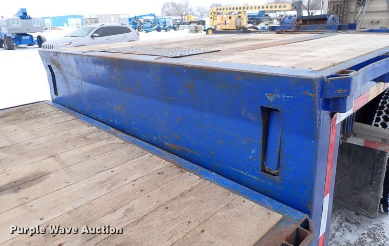 image for item DJ0053 2004 Ledwell LW48X102NT2-10  drop deck equipment trailer