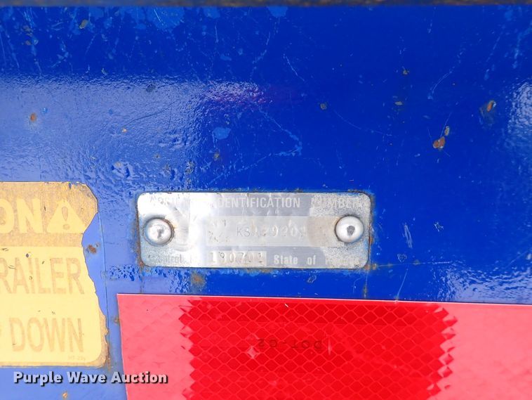 image for item DJ0053 2004 Ledwell LW48X102NT2-10  drop deck equipment trailer