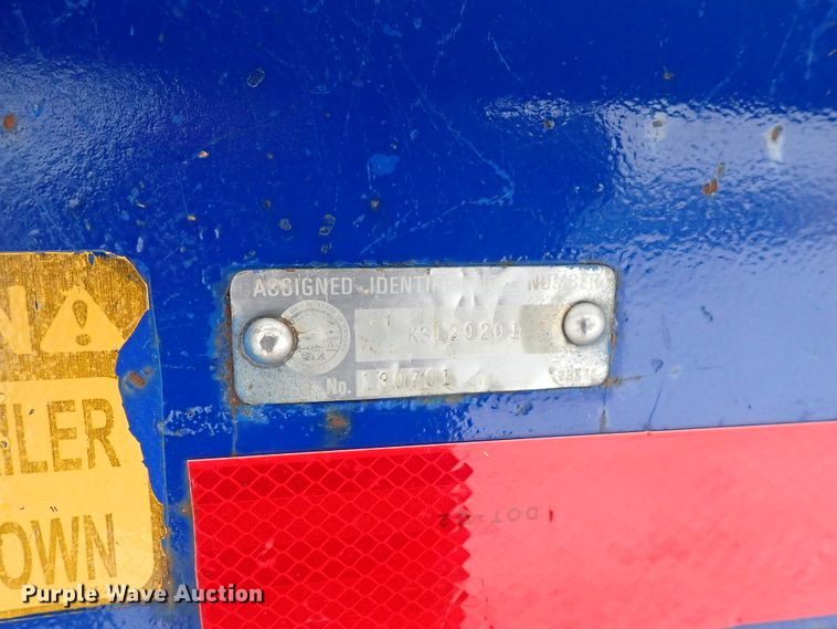 image for item DJ0053 2004 Ledwell LW48X102NT2-10  drop deck equipment trailer