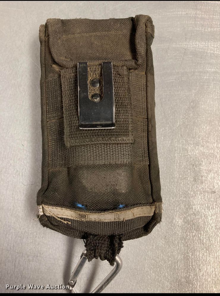 image for item DJ0053 2004 Ledwell LW48X102NT2-10  drop deck equipment trailer