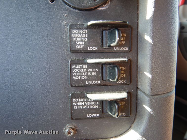 image for item DJ0382 2014 Freightliner Cascadia  semi truck