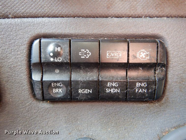 image for item DJ0382 2014 Freightliner Cascadia  semi truck