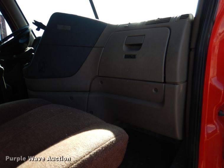 image for item DJ0382 2014 Freightliner Cascadia  semi truck