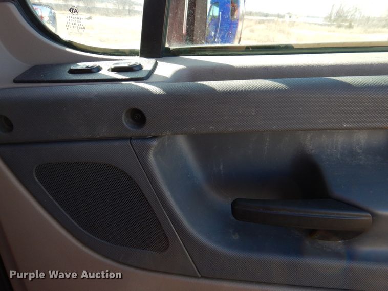 image for item DJ0382 2014 Freightliner Cascadia  semi truck