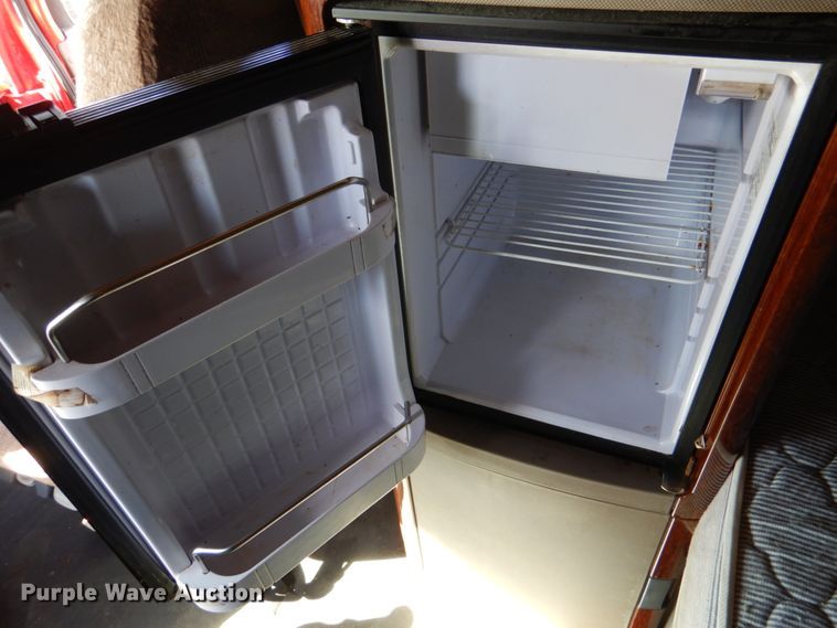 image for item DJ0382 2014 Freightliner Cascadia  semi truck