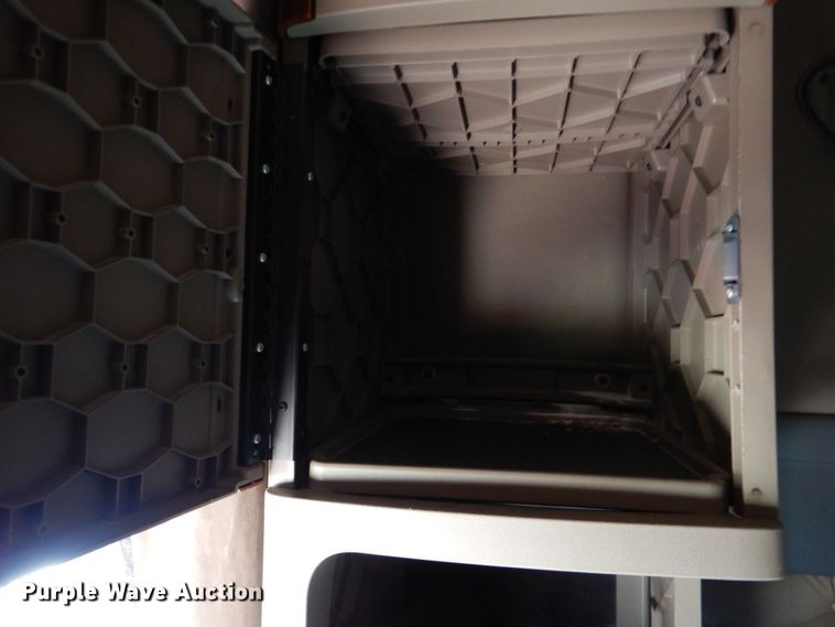 image for item DJ0382 2014 Freightliner Cascadia  semi truck