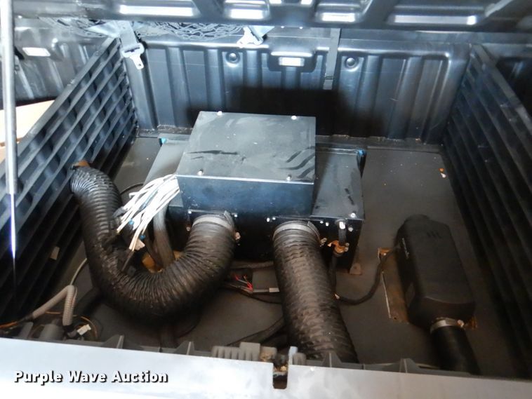 image for item DJ0382 2014 Freightliner Cascadia  semi truck