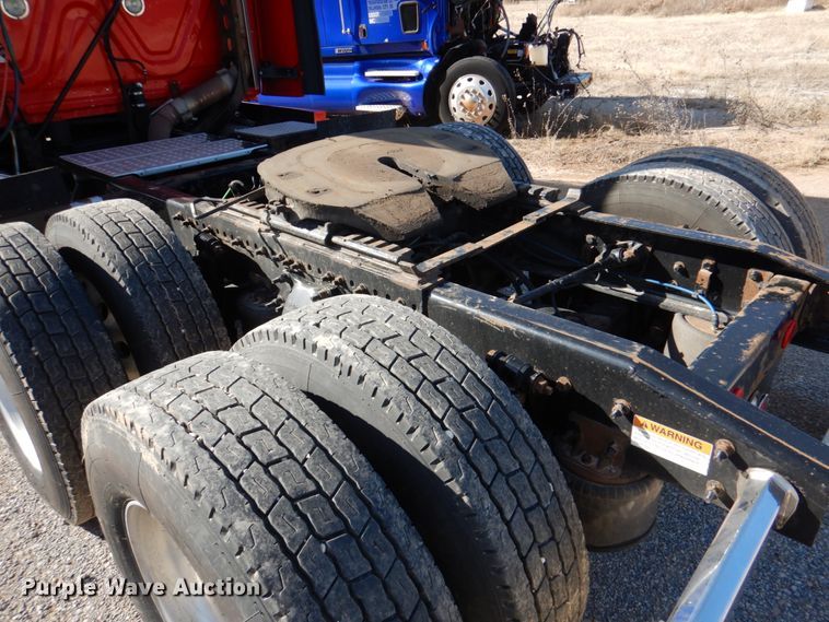 image for item DJ0382 2014 Freightliner Cascadia  semi truck