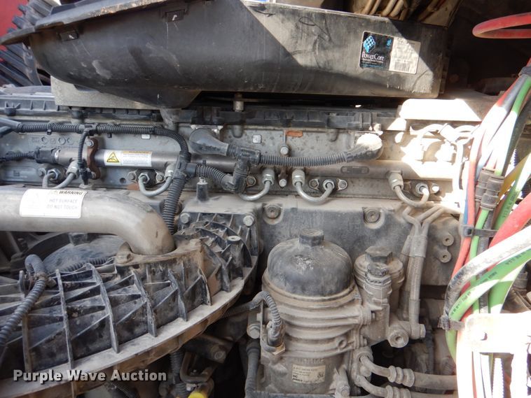 image for item DJ0382 2014 Freightliner Cascadia  semi truck