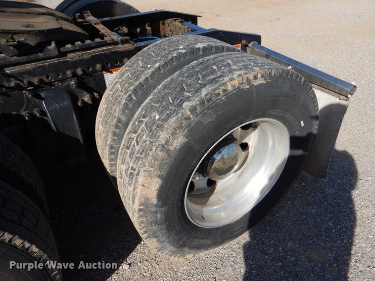 image for item DJ0382 2014 Freightliner Cascadia  semi truck