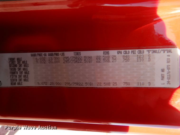 image for item DJ0382 2014 Freightliner Cascadia  semi truck