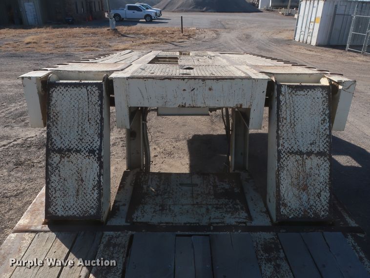 image for item DJ2299 1999 Holden HPF50 lowboy equipment trailer