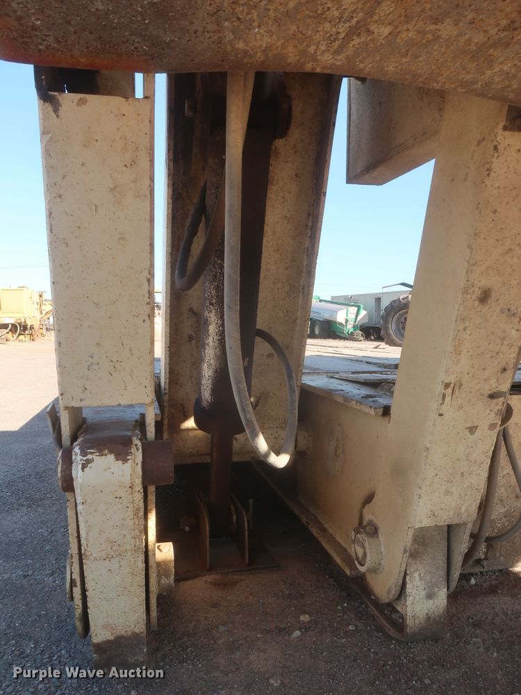 image for item DJ2299 1999 Holden HPF50 lowboy equipment trailer