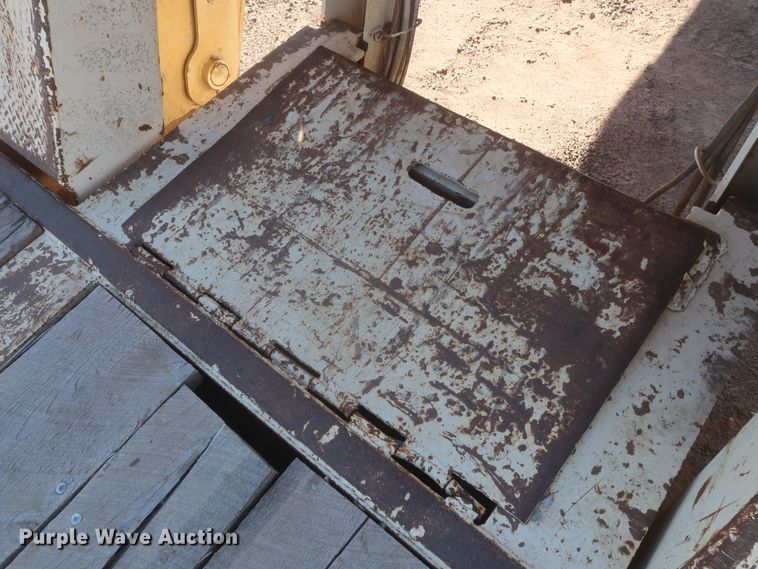 image for item DJ2299 1999 Holden HPF50 lowboy equipment trailer