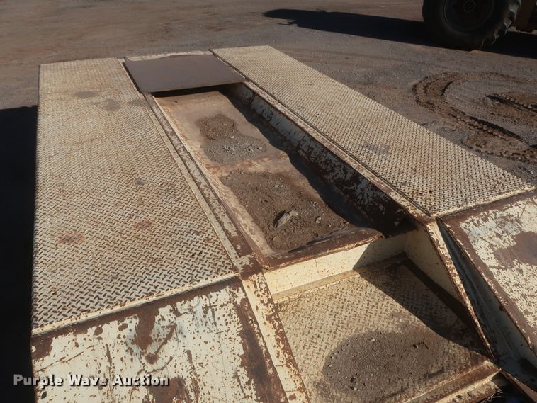 image for item DJ2299 1999 Holden HPF50 lowboy equipment trailer