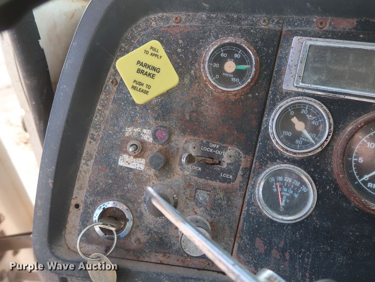 image for item DJ2303 1997 Ford L8000  truck cab and chassis