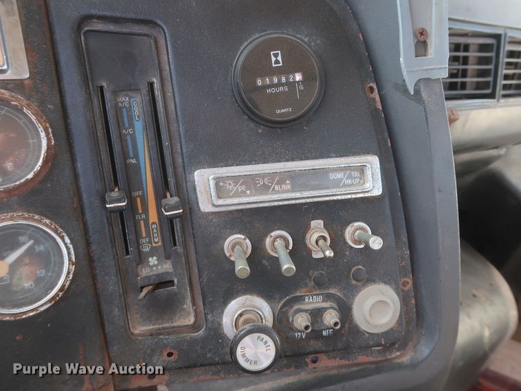 image for item DJ2303 1997 Ford L8000  truck cab and chassis