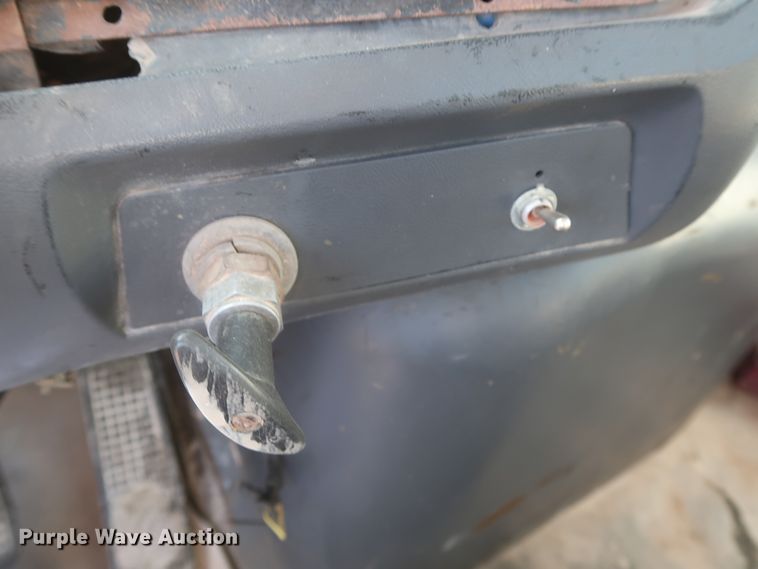 image for item DJ2303 1997 Ford L8000  truck cab and chassis