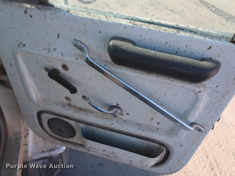 image for item DJ2303 1997 Ford L8000  truck cab and chassis