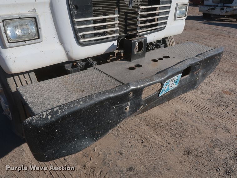 image for item DJ2303 1997 Ford L8000  truck cab and chassis