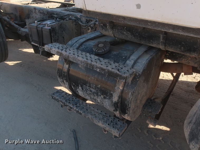 image for item DJ2303 1997 Ford L8000  truck cab and chassis