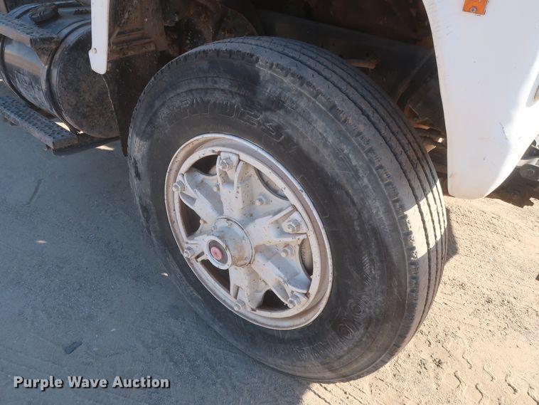 image for item DJ2303 1997 Ford L8000  truck cab and chassis