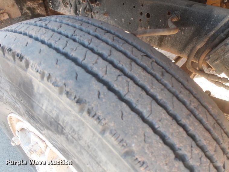 image for item DJ2303 1997 Ford L8000  truck cab and chassis