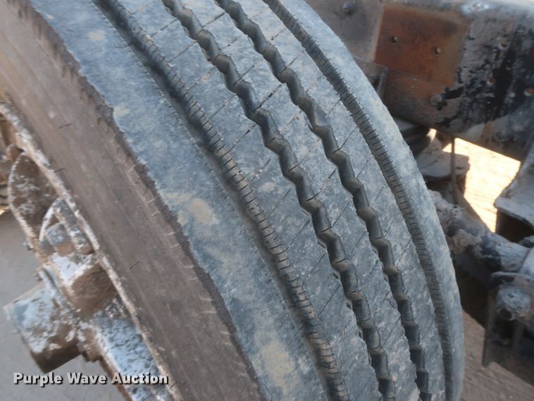 image for item DJ2303 1997 Ford L8000  truck cab and chassis