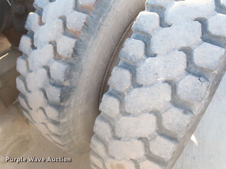 image for item DJ2303 1997 Ford L8000  truck cab and chassis