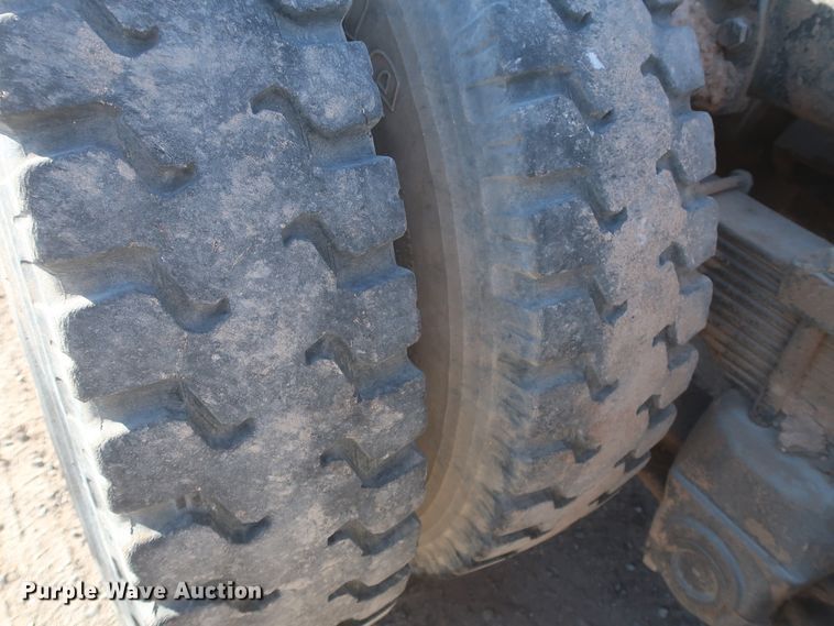 image for item DJ2303 1997 Ford L8000  truck cab and chassis