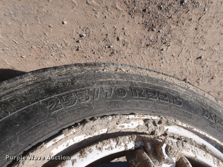 image for item DJ2303 1997 Ford L8000  truck cab and chassis