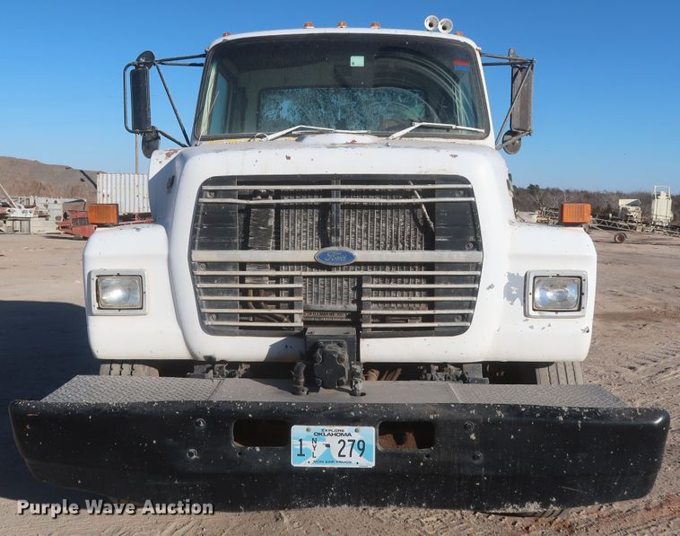 image for item DJ2304 1997 Ford L8000  truck cab and chassis