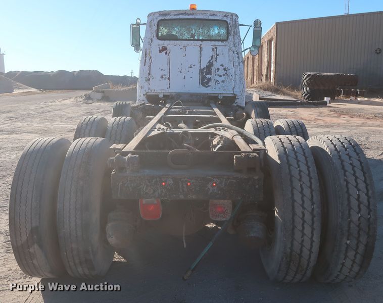 image for item DJ2304 1997 Ford L8000  truck cab and chassis