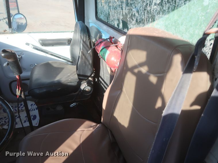 image for item DJ2304 1997 Ford L8000  truck cab and chassis