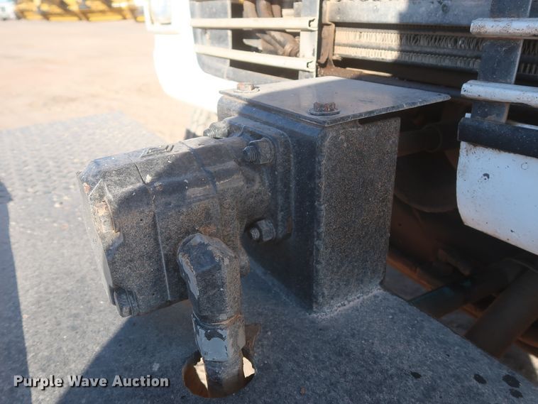 image for item DJ2304 1997 Ford L8000  truck cab and chassis